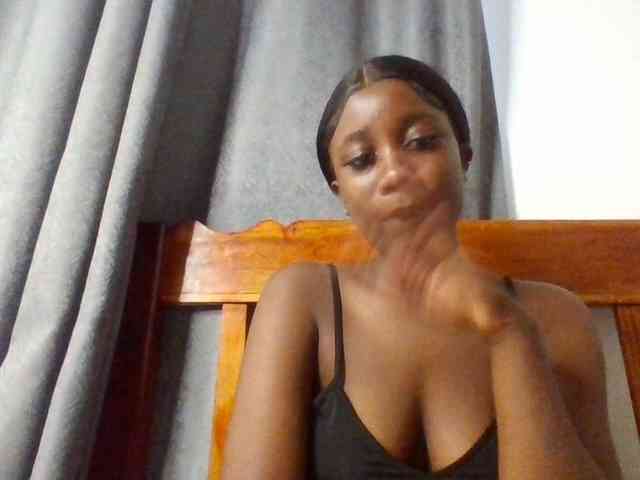 Flirtyarrya webcam