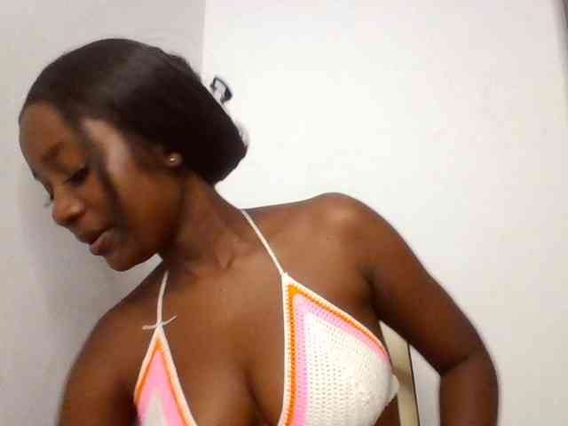 Flirtyarrya webcam
