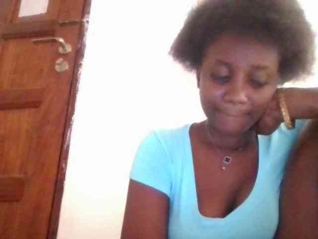 Flirtyarrya webcam