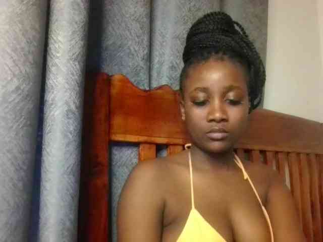 Flirtyarrya webcam