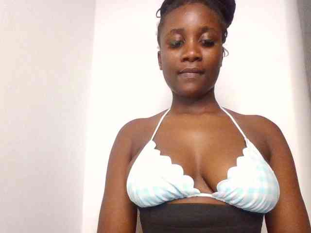 Flirtyarrya Flirtyarrya