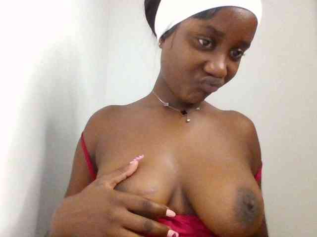 Flirtyarrya webcam