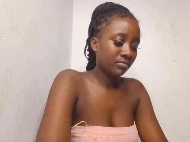 Flirtyarrya webcam