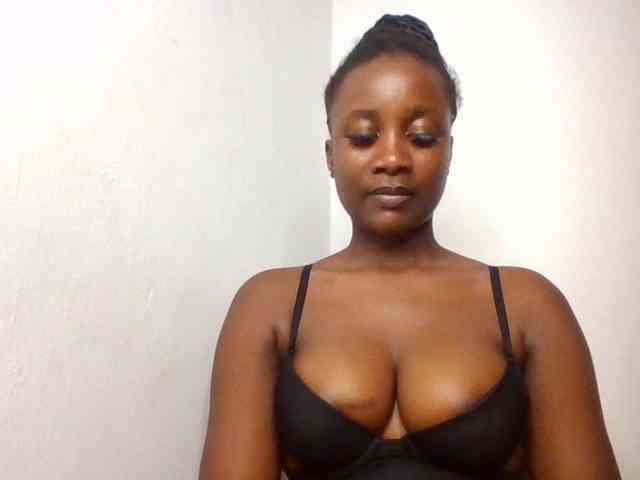Flirtyarrya webcam