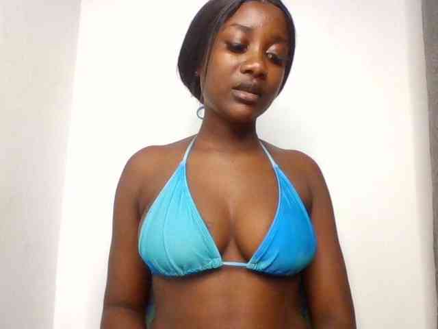 Flirtyarrya webcam