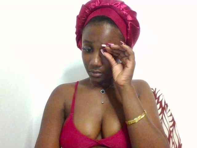 Flirtyarrya webcam