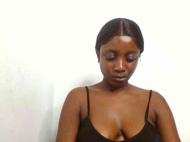 Flirtyarrya webcam