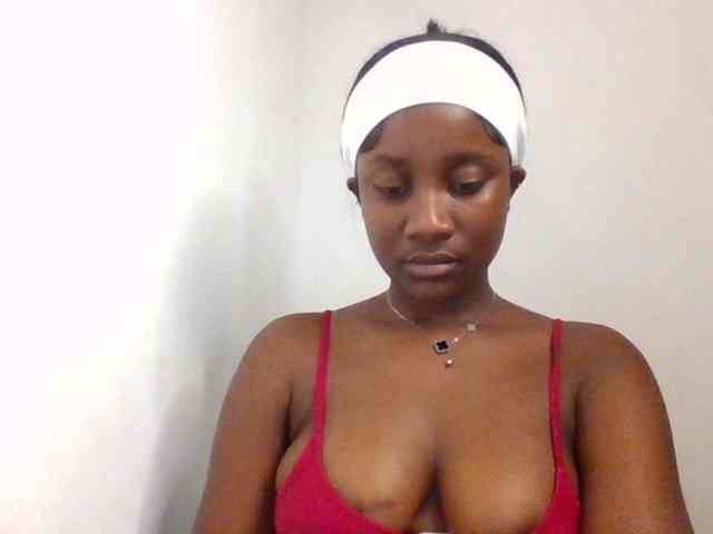 Flirtyarrya webcam