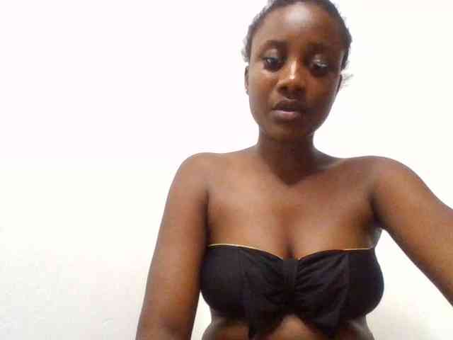 Flirtyarrya webcam