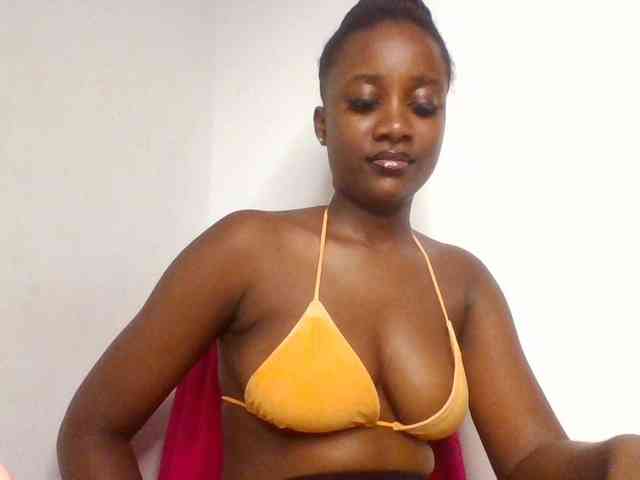 Flirtyarrya webcam