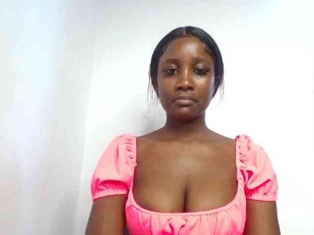 Flirtyarrya webcam