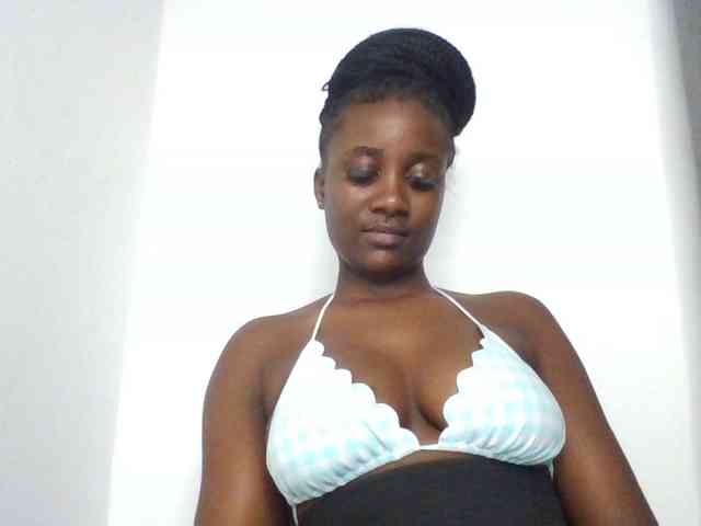 Flirtyarrya webcam