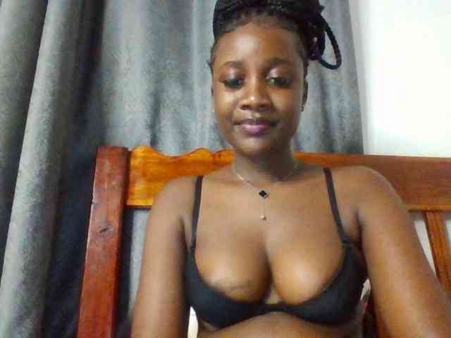 Flirtyarrya webcam