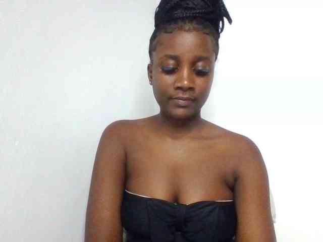 Flirtyarrya webcam