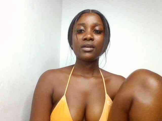 Flirtyarrya webcam