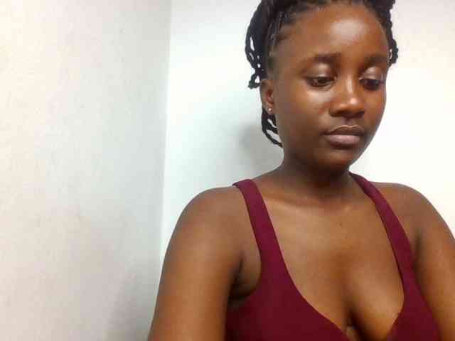 Flirtyarrya webcam