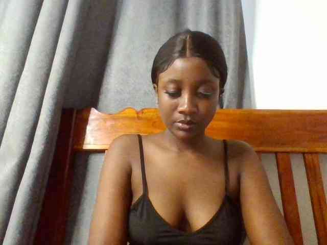 Flirtyarrya webcam