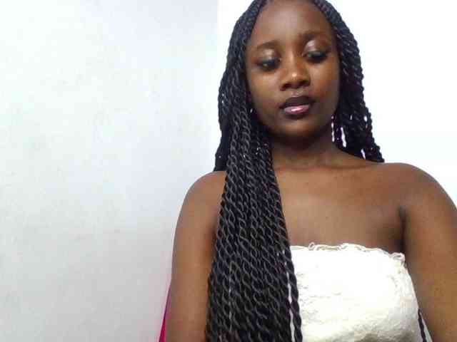 Flirtyarrya webcam