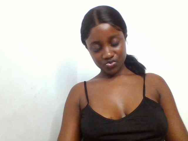 Flirtyarrya Flirtyarrya