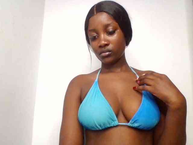 Flirtyarrya webcam