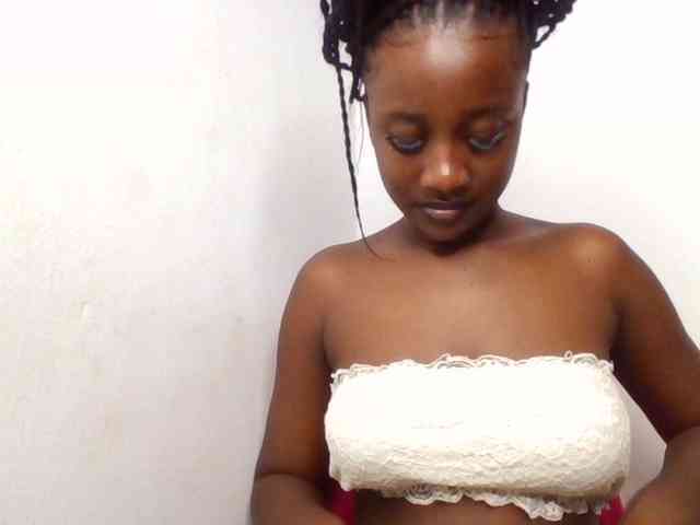 Flirtyarrya webcam