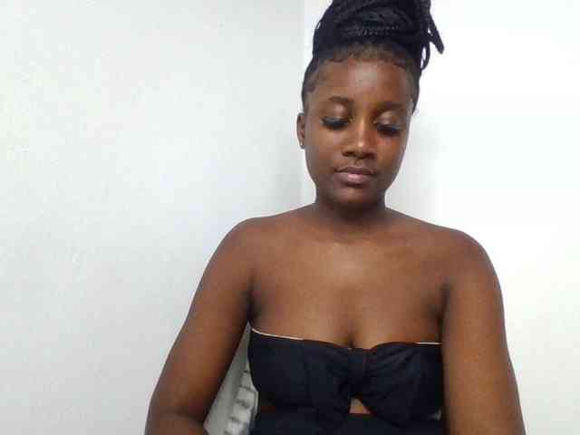 Flirtyarrya webcam