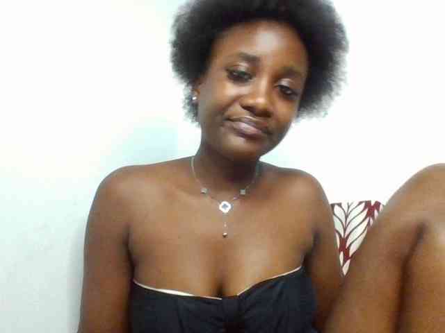 Flirtyarrya webcam