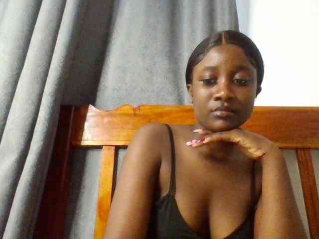 Flirtyarrya Flirtyarrya