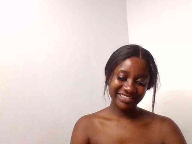 Flirtyarrya webcam