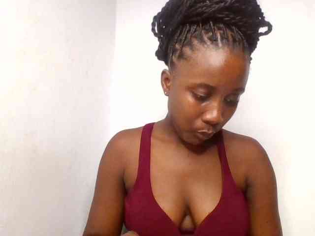 Flirtyarrya webcam