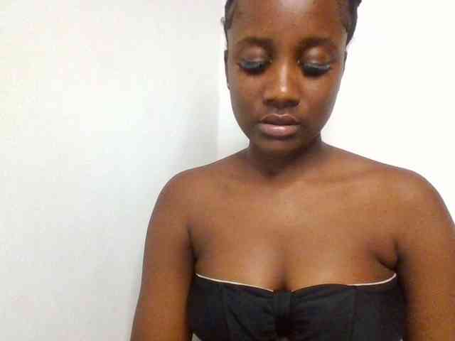 Flirtyarrya webcam