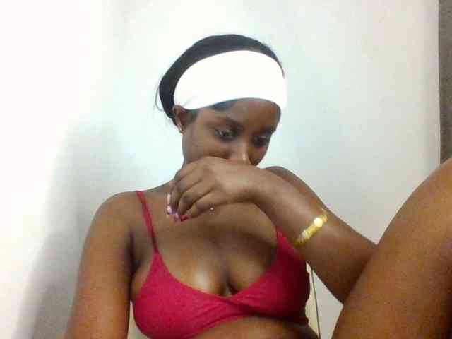Flirtyarrya webcam