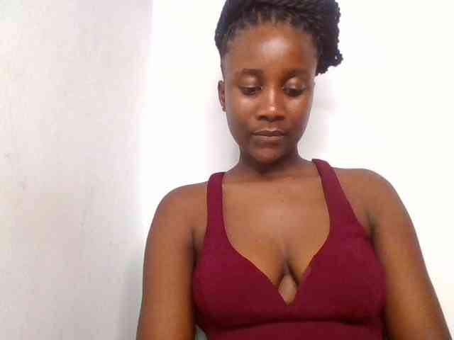 Flirtyarrya webcam
