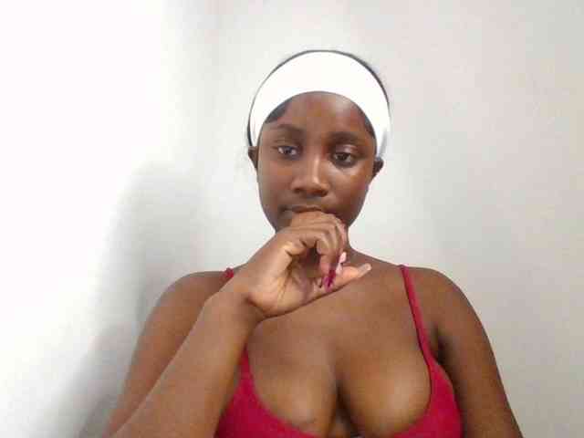 Flirtyarrya webcam