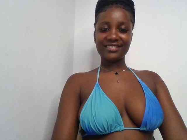 Flirtyarrya webcam