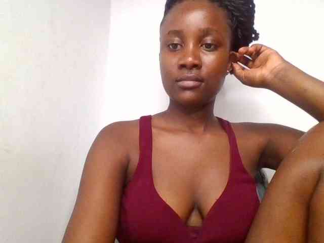 Flirtyarrya webcam