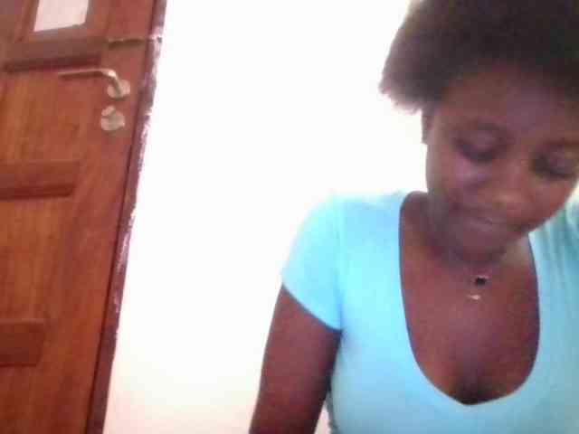 Flirtyarrya webcam