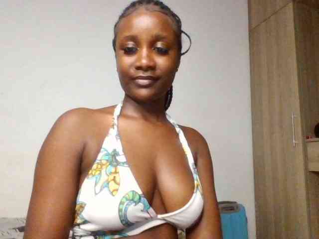 Flirtyarrya webcam