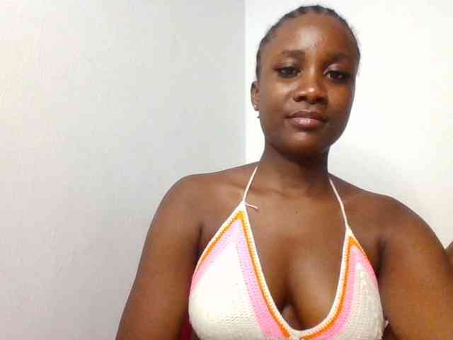 Flirtyarrya webcam
