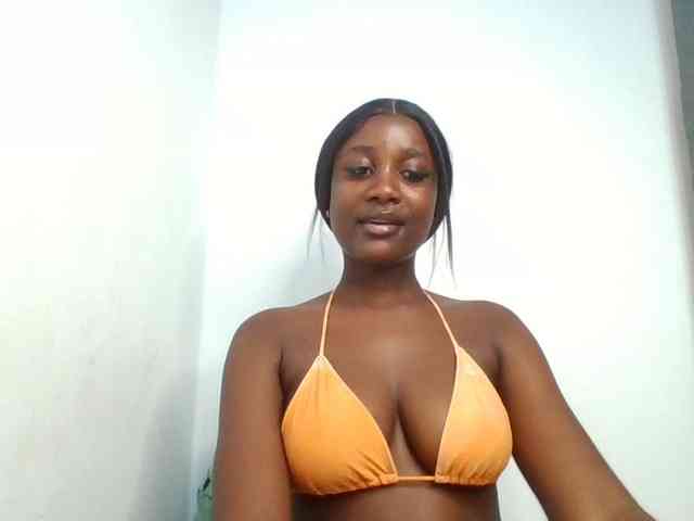 Flirtyarrya webcam