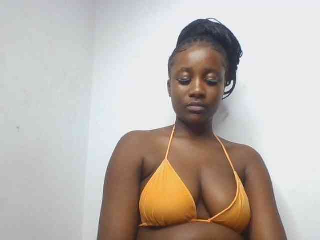 Flirtyarrya webcam