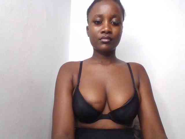Flirtyarrya webcam