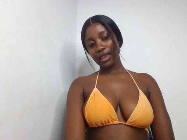Flirtyarrya webcam