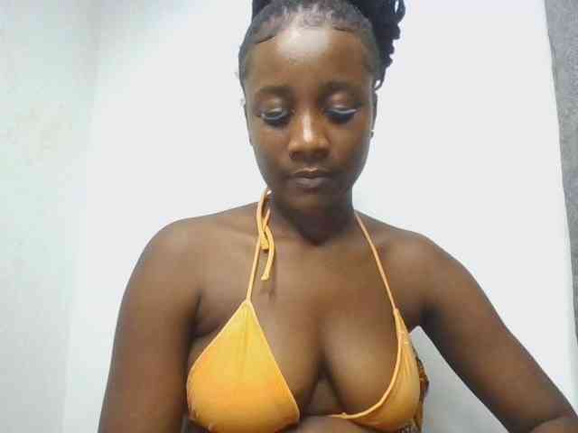Flirtyarrya webcam