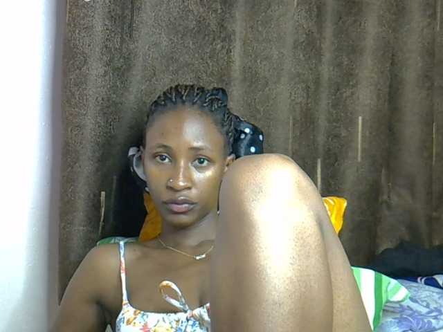 Sexy-adana, en vivo ahora en BongaCams