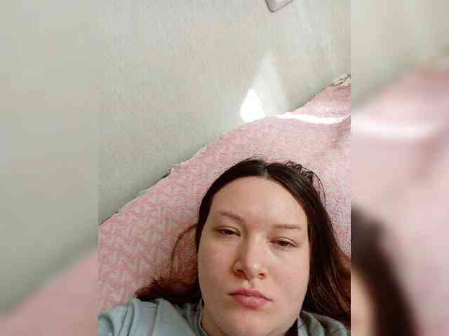 CuteKara1 webcam