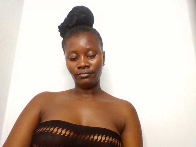 Wetpussieyy live webcam show