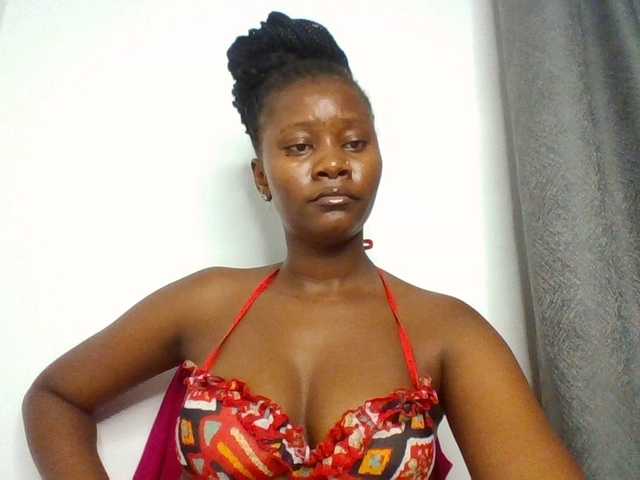 Wetpussieyy live cam on BongaCams