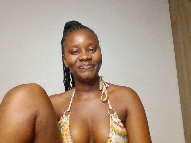 Wetpussieyy live cam on BongaCams