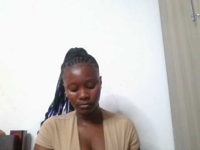 Wetpussieyy live cam on BongaCams